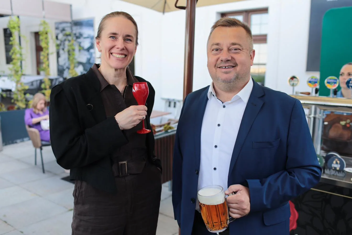 Momentka z oslavy 30. výročia SZZV na terase nad Bratislavou